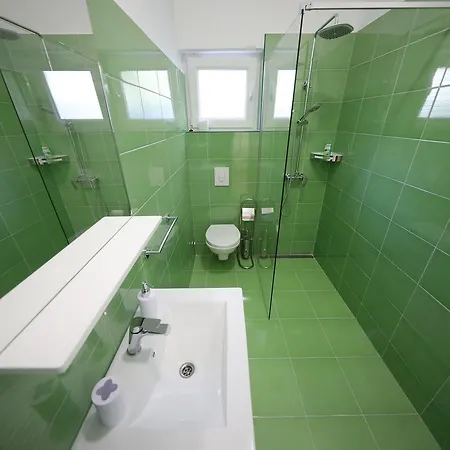Como Apartament Sukošan
